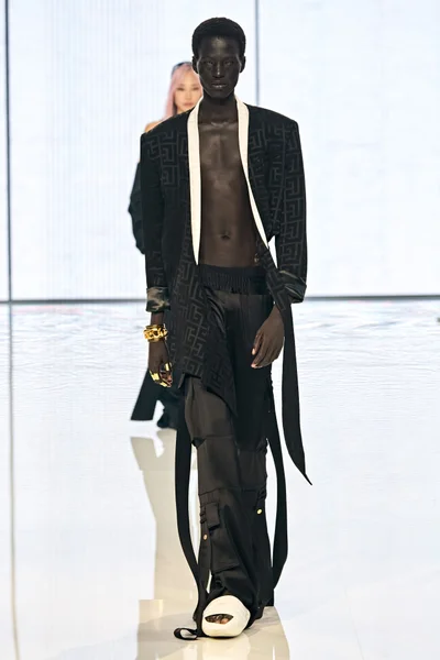 Look 2